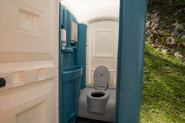 Affordable portable toilet rental in Lexington, MO